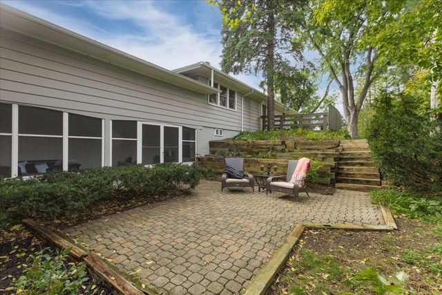 36 Western Terrace, Golden Valley, MN 55426