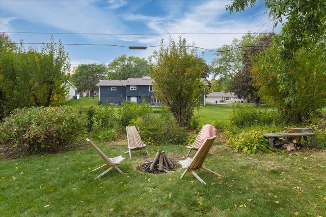 36 Western Terrace, Golden Valley, MN 55426