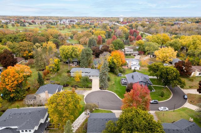 36 Western Terrace, Golden Valley, MN 55426