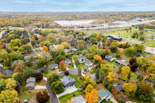 36 Western Terrace, Golden Valley, MN 55426