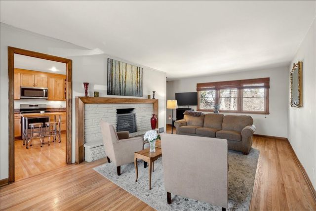 36 Western Terrace, Golden Valley, MN 55426