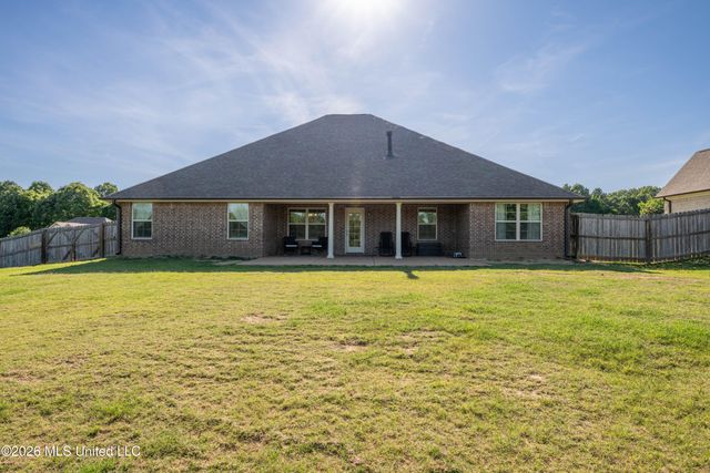 2126 Great Barrington Place, Nesbit, MS 38651
