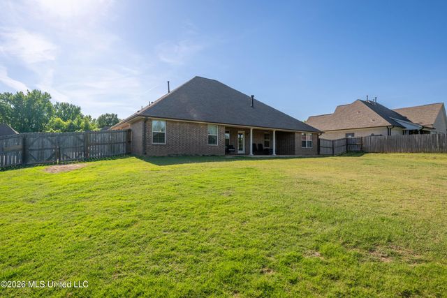 2126 Great Barrington Place, Nesbit, MS 38651