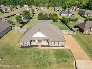 2126 Great Barrington Place, Nesbit, MS 38651