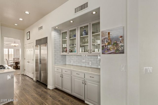 2012 E FREEPORT Lane, Gilbert, AZ 85234