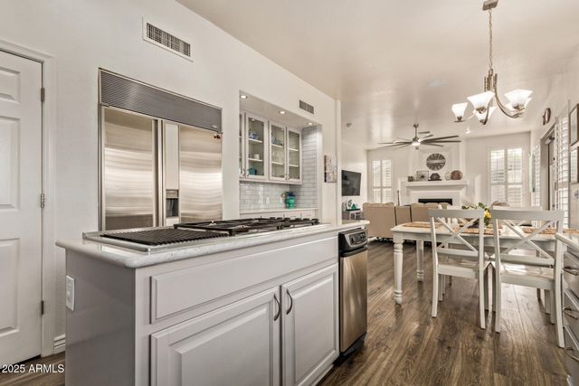 2012 E FREEPORT Lane, Gilbert, AZ 85234