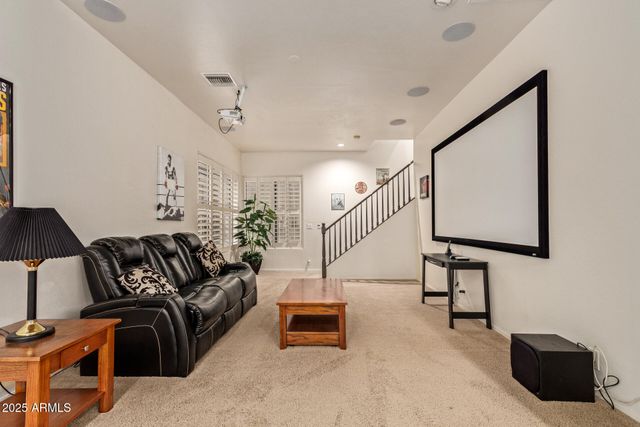 2012 E FREEPORT Lane, Gilbert, AZ 85234