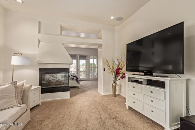 2012 E FREEPORT Lane, Gilbert, AZ 85234