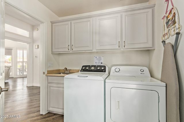 2012 E FREEPORT Lane, Gilbert, AZ 85234