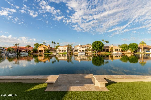 2012 E FREEPORT Lane, Gilbert, AZ 85234