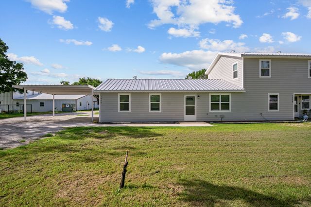 1060 E Reno Road, Reno, TX 76020