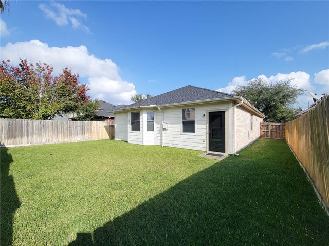 2908 Morning Brook Way, Pearland, TX 77584