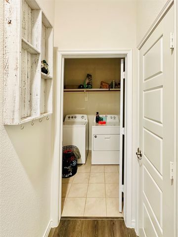 526 Pleasant Hill Lane, Fate, TX 75189