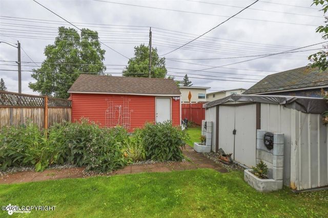 243 W 11th Avenue, Anchorage, AK 99501