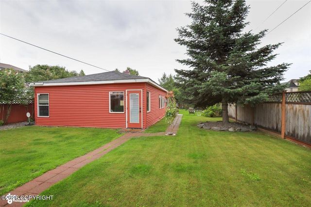 243 W 11th Avenue, Anchorage, AK 99501
