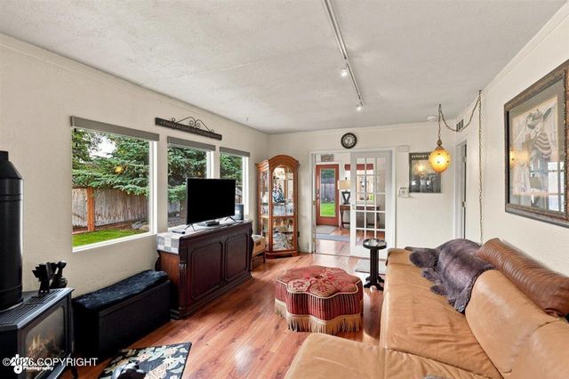 243 W 11th Avenue, Anchorage, AK 99501