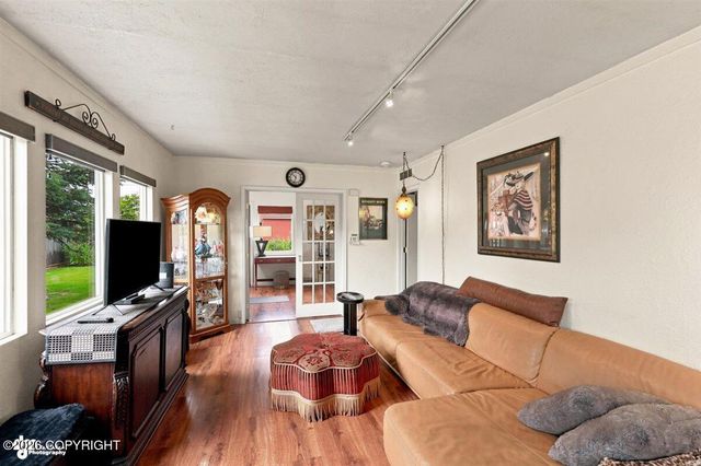 243 W 11th Avenue, Anchorage, AK 99501