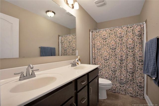 155 Brentmoor Drive, Raeford, NC 28376