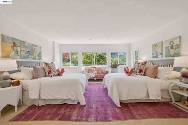 6427 ASCOT DR, Oakland, CA 94611