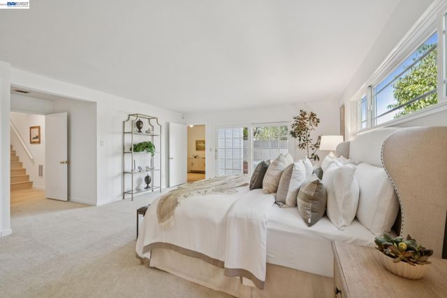 6427 ASCOT DR, Oakland, CA 94611