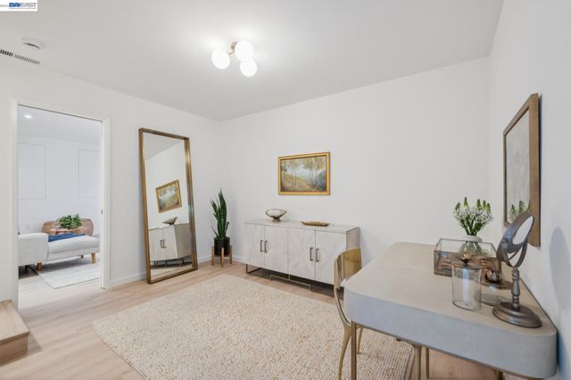 6427 ASCOT DR, Oakland, CA 94611