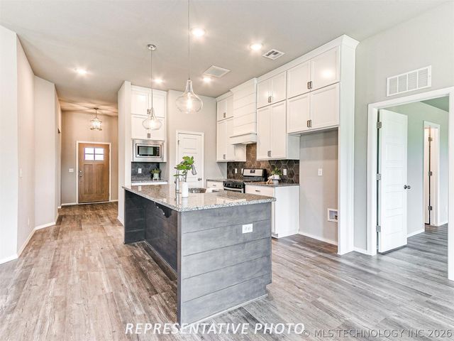 12501 N 134th East Avenue, Collinsville, OK 74021