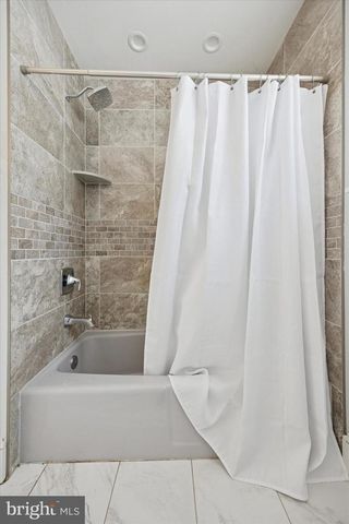 575 WOODHAVEN RD, West Chester, PA 19382