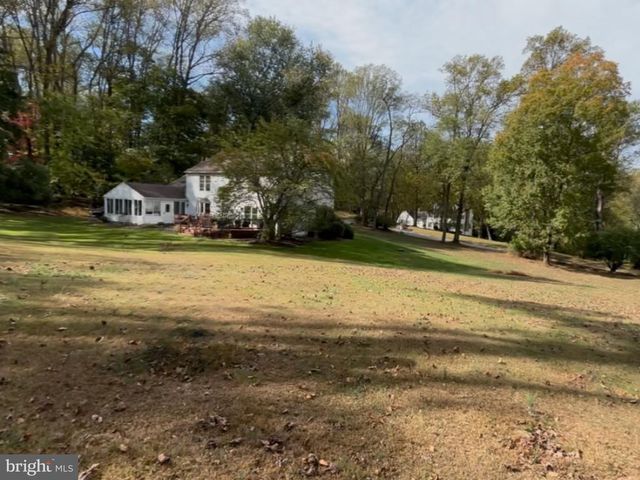 575 WOODHAVEN RD, West Chester, PA 19382