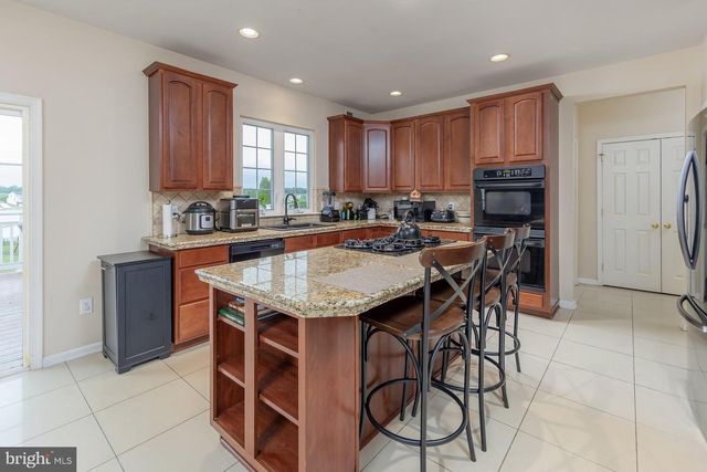 45 MULLEN DR, Sicklerville, NJ 08081