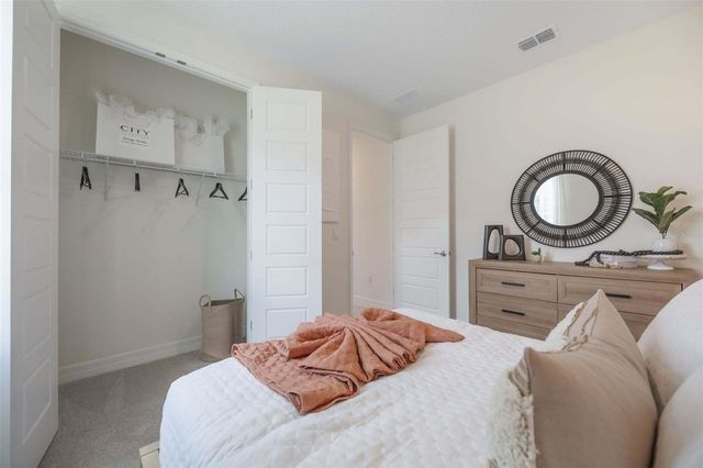 3952 KENNEBUNK LOOP, Mount Dora, FL 32757