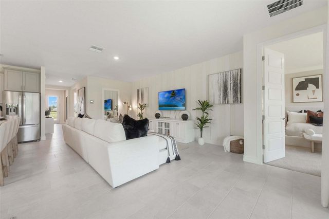 3952 KENNEBUNK LOOP, Mount Dora, FL 32757