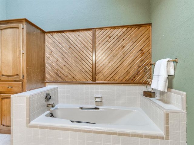 808 Richmond Road, Edmond, OK 73034