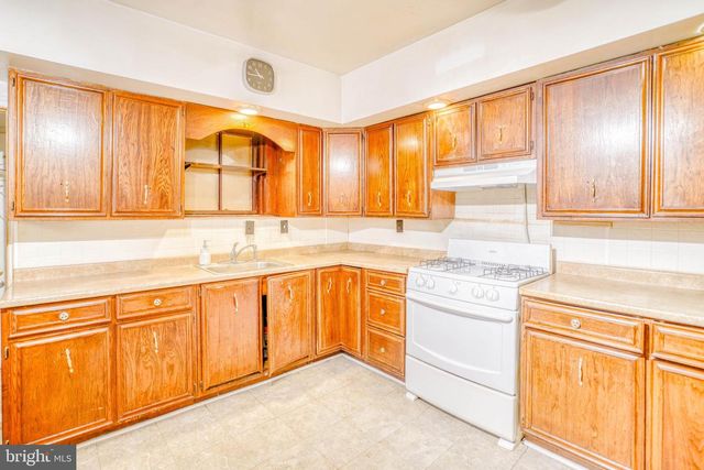 1516 W WESTMORELAND ST, Philadelphia, PA 19140