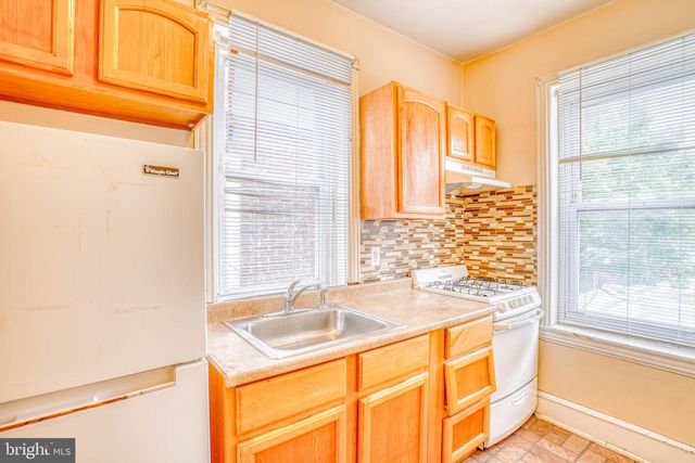 1516 W WESTMORELAND ST, Philadelphia, PA 19140