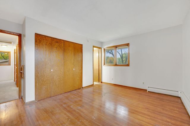 11036 27th Avenue S, Burnsville, MN 55337