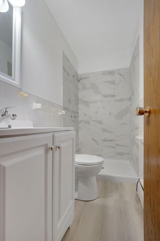 11036 27th Avenue S, Burnsville, MN 55337