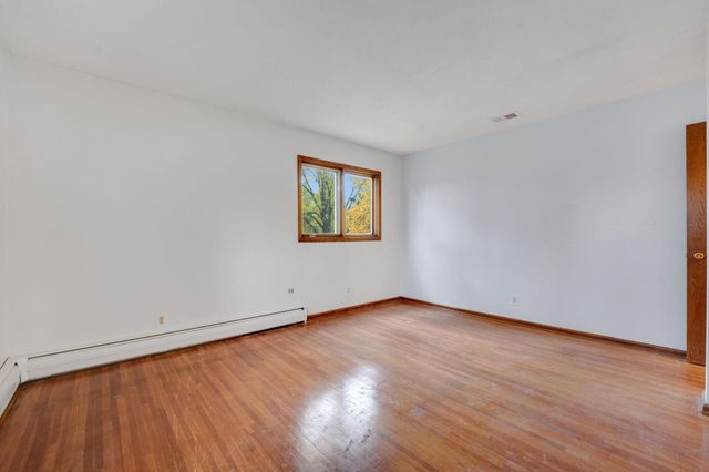 11036 27th Avenue S, Burnsville, MN 55337