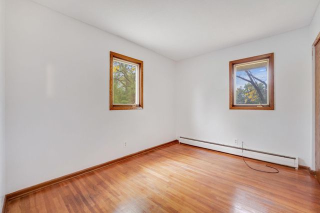 11036 27th Avenue S, Burnsville, MN 55337