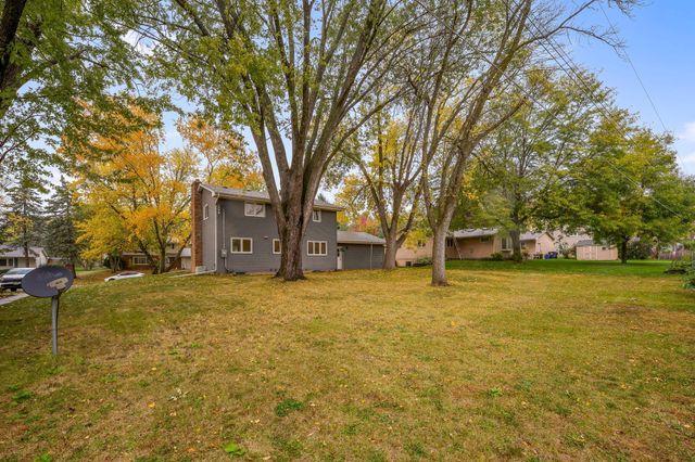 11036 27th Avenue S, Burnsville, MN 55337