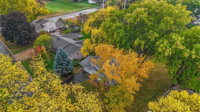 11036 27th Avenue S, Burnsville, MN 55337