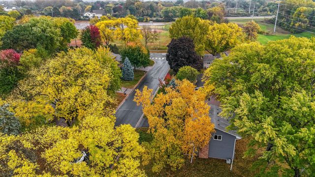 11036 27th Avenue S, Burnsville, MN 55337