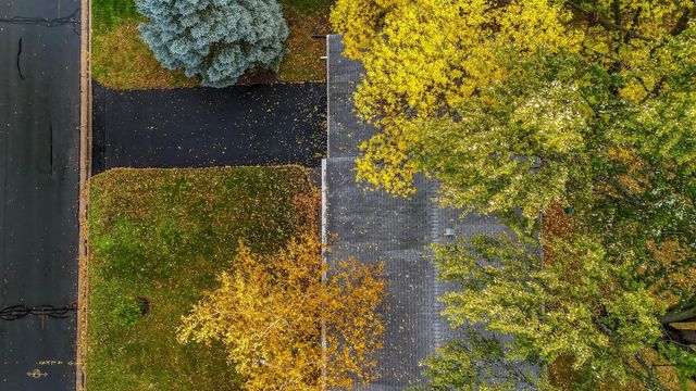 11036 27th Avenue S, Burnsville, MN 55337