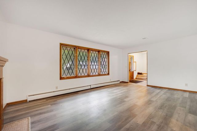 11036 27th Avenue S, Burnsville, MN 55337