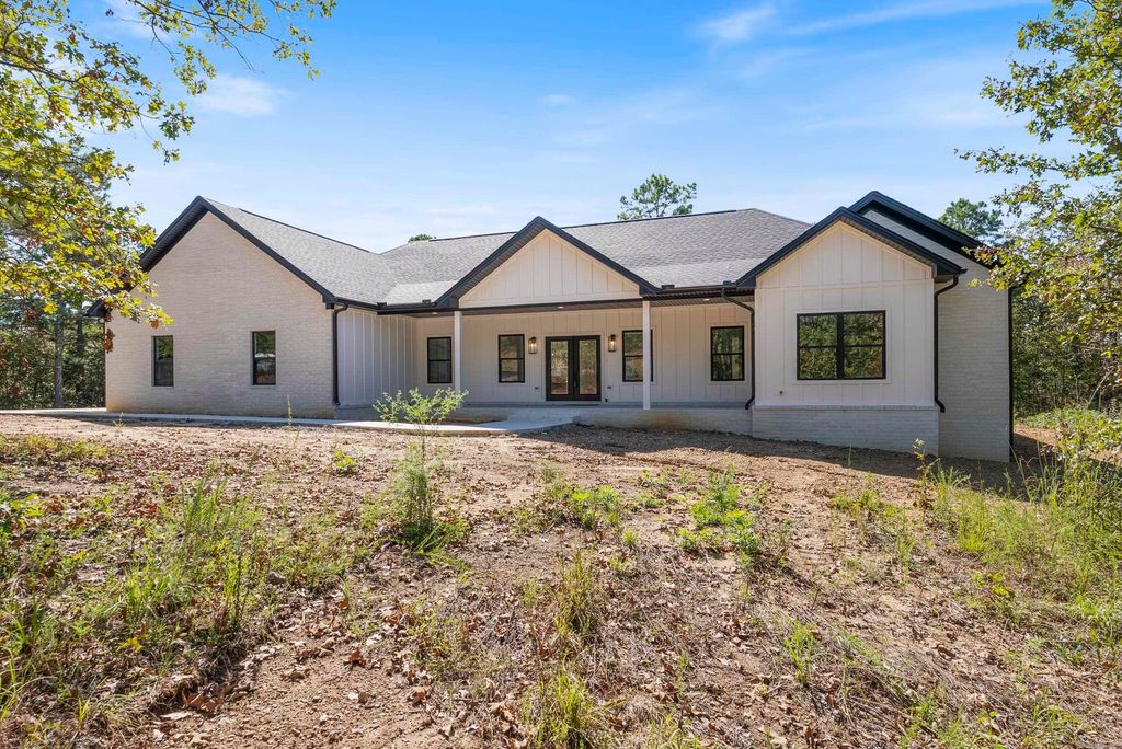 49 Pine Mountain Drive, Conway, AR 72032