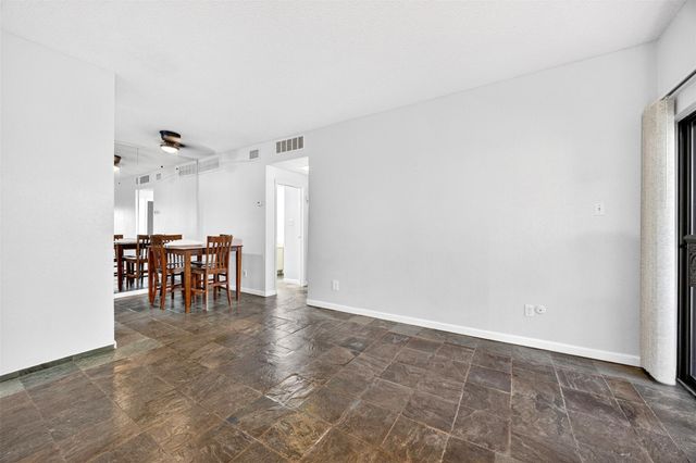 10053 Westpark Drive 297, Houston, TX 77042