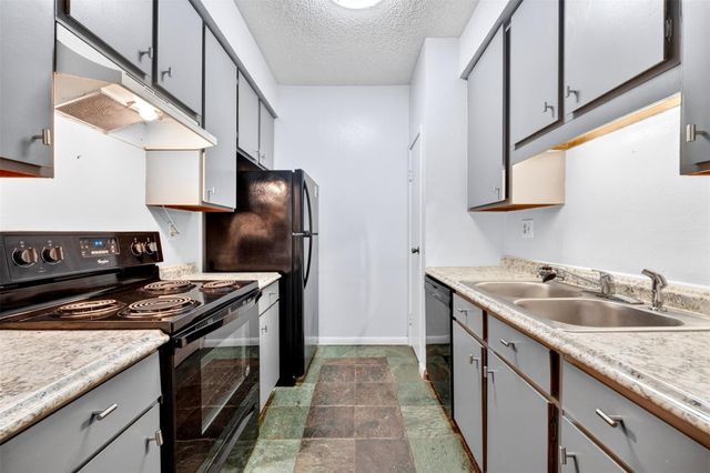 10053 Westpark Drive 297, Houston, TX 77042