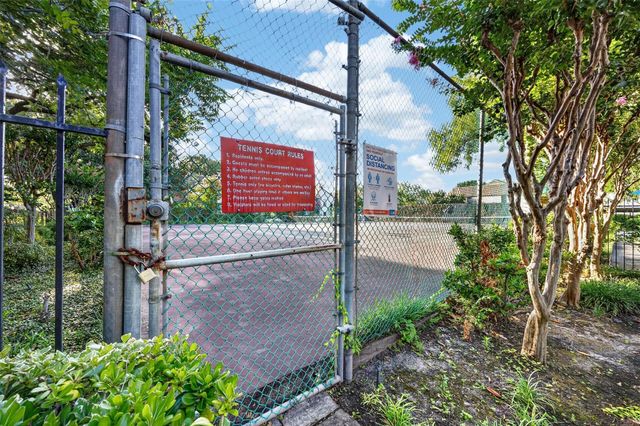 10053 Westpark Drive 297, Houston, TX 77042
