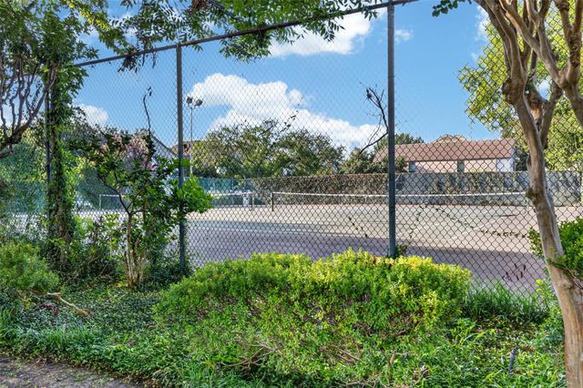 10053 Westpark Drive 297, Houston, TX 77042