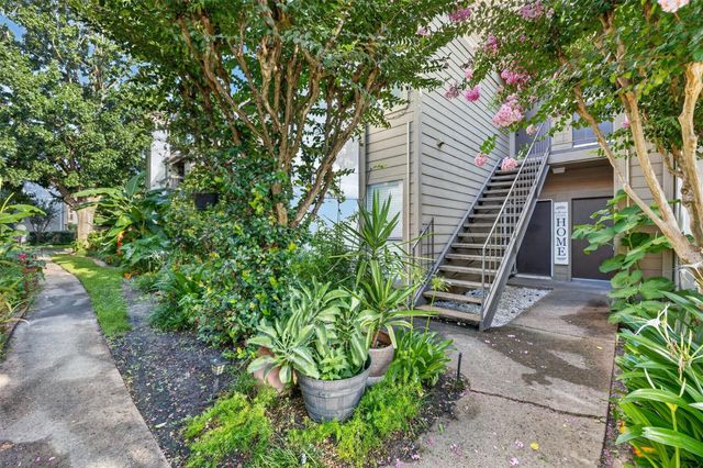 10053 Westpark Drive 297, Houston, TX 77042