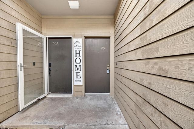 10053 Westpark Drive 297, Houston, TX 77042